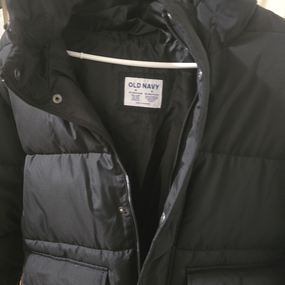 Old Navy Men's Black Puffer Jacket